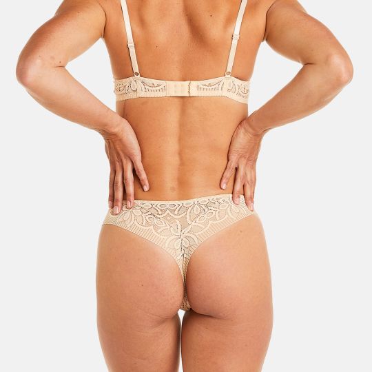 Tanga nude Apologie